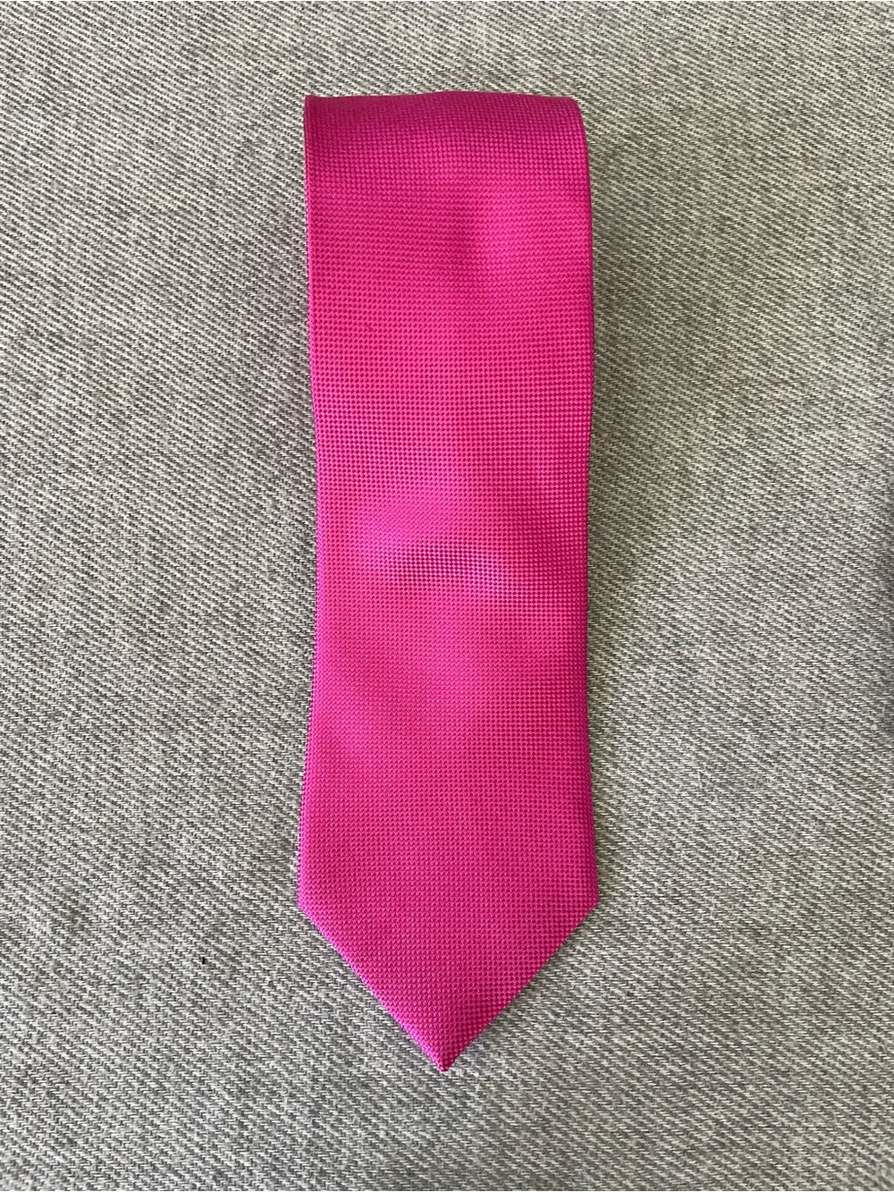 Men's Solid Fuchsia Tie
